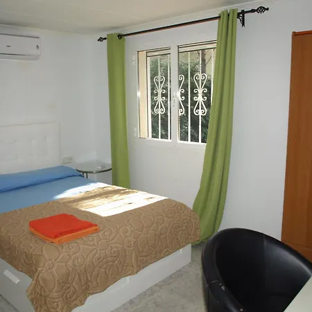 11 Bedrooms, 5 Bathrooms, Full Ac, Jacuzzi, Large Pool, Bbq, Pingpong